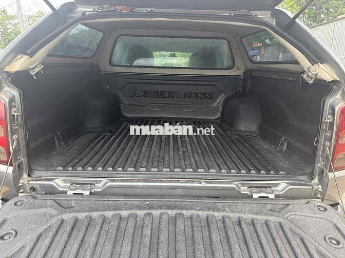 Mitsubishi Triton 2017 Xám 140000 km