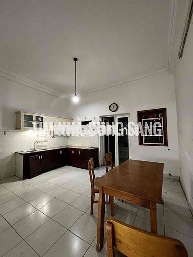 CHO THUÊ NHÀ 3 TẦNG 2 MẶT TIỀN KHU BÊN SÔNG P. HBC GIÁ RẺ CHỈ 17 TR