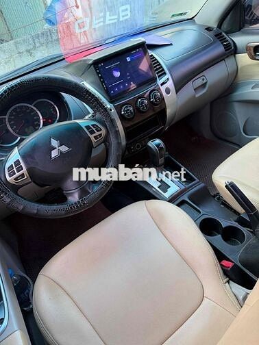 Pajero Sport máy dầu số at zin chất đẹp 7 chỗ