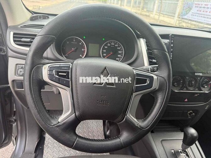 Mitsubishi Triton 2017 Xám 140000 km