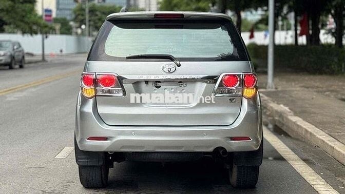 Toyota Fortuner 2013 máy xăng 1 cầu cực chất đẹp