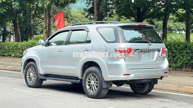 Toyota Fortuner 2013 máy xăng 1 cầu cực chất đẹp