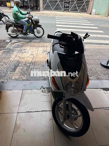Honda Click 2007 màu Trắng