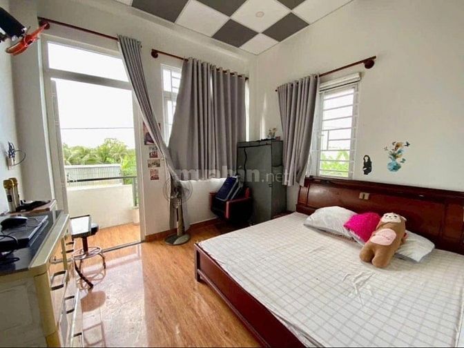 Bán gấp nhà 1 lầu 6x20 ngay chợ phú lợi đang cho thuê 20tr/tháng 850tr