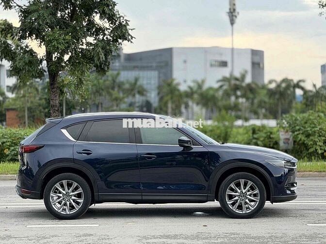 Mazda CX-5 2022 Premium 2.0 AT 36000 km Xanh