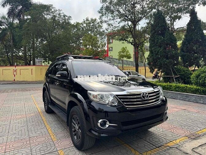 Toyota Fortuner 2016 4x2 Đen