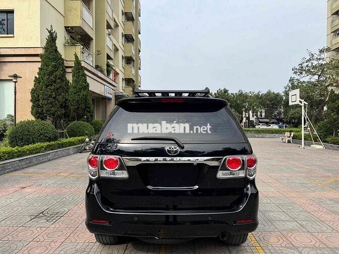 Toyota Fortuner 2016 4x2 Đen