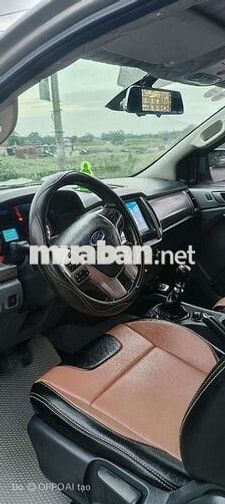 Ford XLT số sàn 2 cầu full 2016 Odo 9,8v
