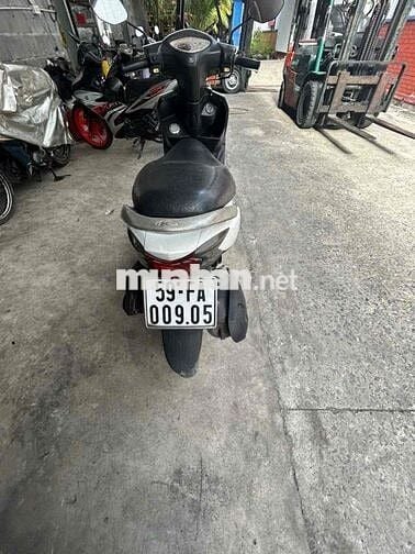 Kimco Candy Hi 50cc màu Trắng