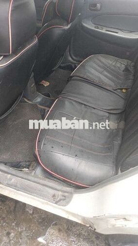 Mazda 323 1999 Trắng