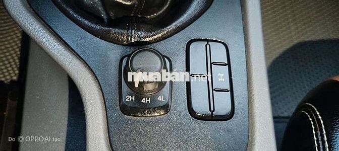 Ford XLT số sàn 2 cầu full 2016 Odo 9,8v