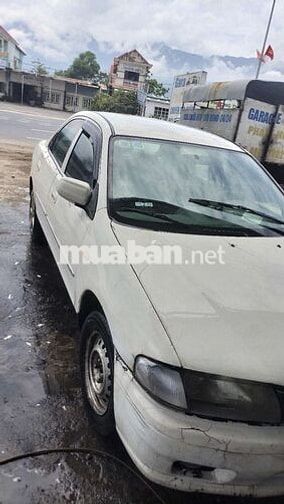 Mazda 323 1999 Trắng