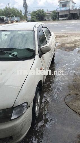 Mazda 323 1999 Trắng