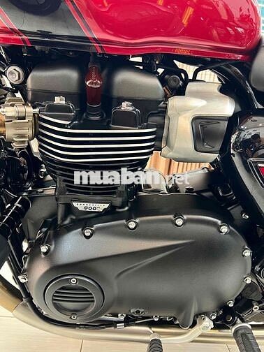 TRIUMPH SPEED TWIN 2024 RED CARNIVAL LIKE NEW
