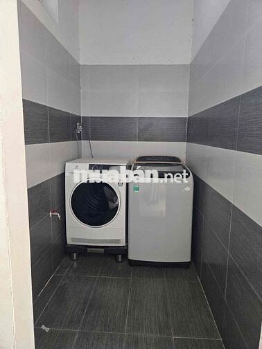 CHO THUÊ NHÀ 3 TẦNG MỚI 4PN KHU LÊ TẤN TRUNG GẦN BIỂN