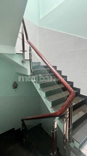 Nhà mặt tiền đường 27 phường Bình Phú cần bán.