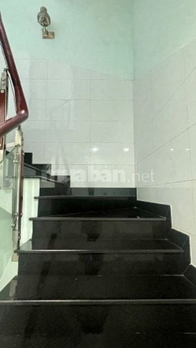 Nhà mặt tiền đường 27 phường Bình Phú cần bán.