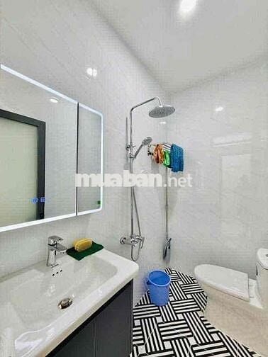 HOT Phố Cự Lộc, nhà dân xây đẹp, hok quy hoạch, ngõ to, dt 36m* 5 tầng