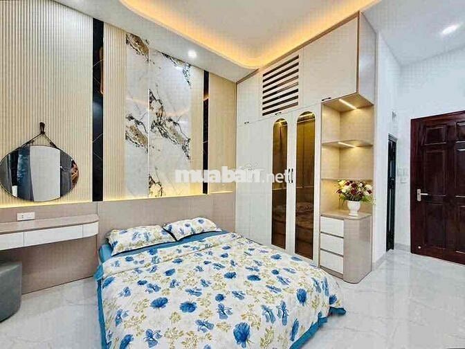 HOT Phố Cự Lộc, nhà dân xây đẹp, hok quy hoạch, ngõ to, dt 36m* 5 tầng