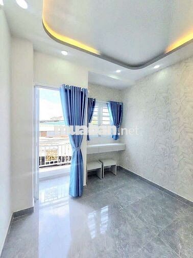 Nhà Nội Thất thất mới đường huỳnh Tấn phát 30m2.