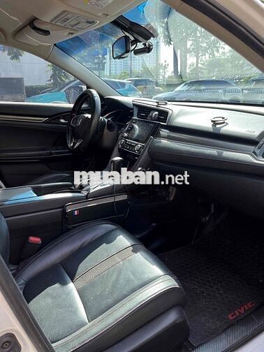 Honda Civic RS 2019 Trắng 213.000 km