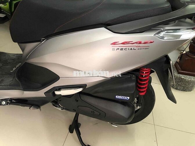 Honda Lead 2024 Bạc nhám