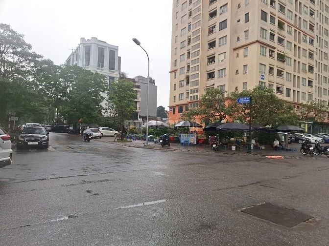 Khu Đô Thị - Sài ĐỒng – Long Biên – 175 M2 – C4 – MT 8.5 M – Giá 41.8 