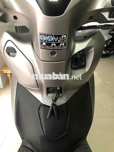 Honda Lead 2024 Bạc nhám