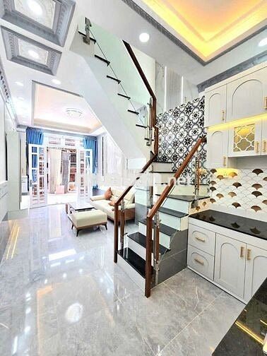 Nhà Nội Thất thất mới đường huỳnh Tấn phát 30m2.