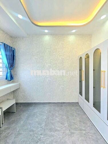 Nhà Nội Thất thất mới đường huỳnh Tấn phát 30m2.