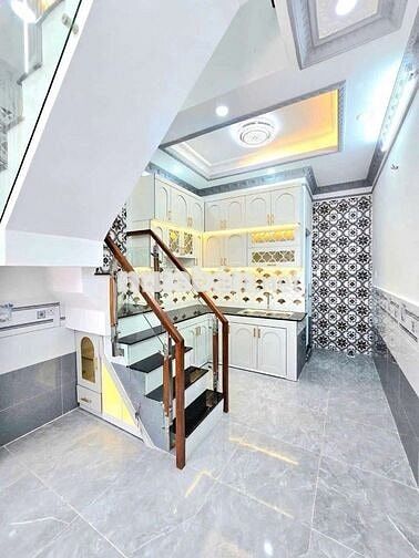 Nhà Nội Thất thất mới đường huỳnh Tấn phát 30m2.
