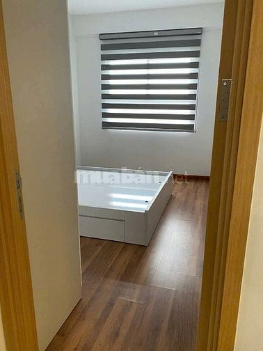 Căn hộ 3p ngủ-Carillon 3- Hoàng Hoa Thám, có nội thất, giá 12tr5/tháng
