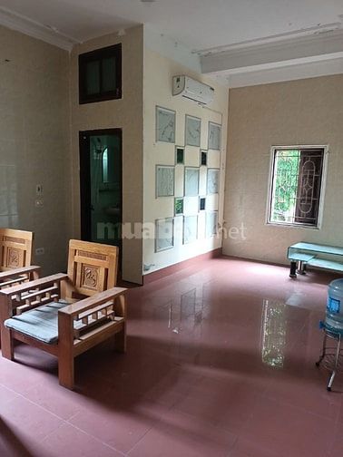 Cho thuê nhà ngõ Hạnh Phúc, Tân Mai, dt 70m2 nhả 3 tầng đẹp, giá 9,5tr