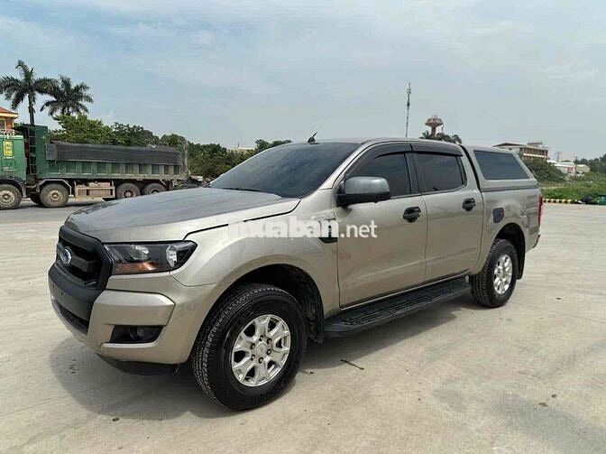 Ford Ranger 2016 XLS 4x2 AT Vàng cát