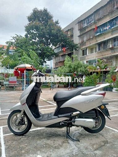 Honda Lead SCR màu Bạc