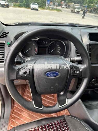 Ford Ranger 2016 XLS 4x2 AT Vàng cát