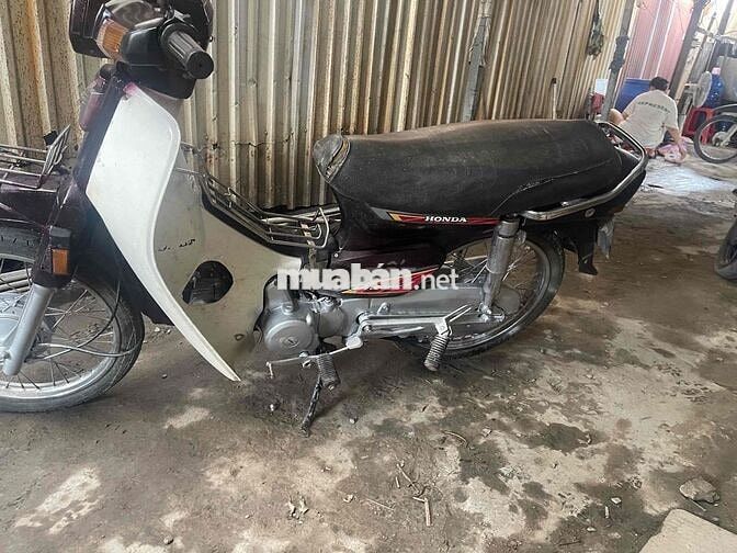 Honda Dream màu Nâu