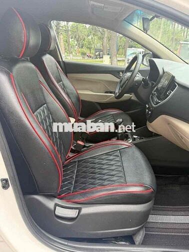 Hyundai Accent Trắng 5 chỗ