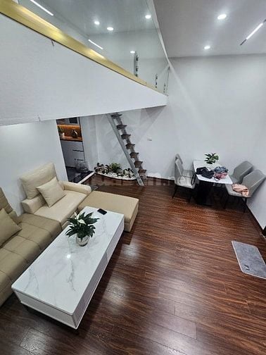 Bán nhà TT tầng 3 Nguyễn Trãi, TX, Lô góc, 2 ngủ sổ riêng giá 2,5 tỷ