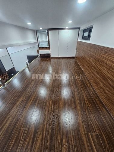 Bán nhà TT tầng 3 Nguyễn Trãi, TX, Lô góc, 2 ngủ sổ riêng giá 2,5 tỷ