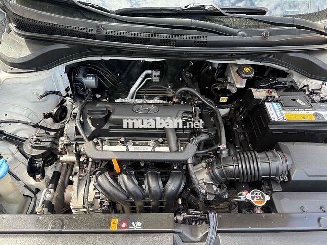 Hyundai Accent Trắng 5 chỗ