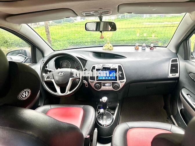 Hyundai i20 2011 Bạc 13 vạn km