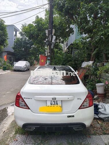 Nissan Sunny XL Trắng Số sàn
