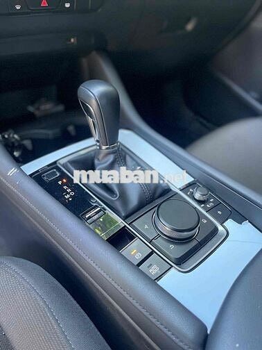 Mazda 3 đăng kí 2025 Xanh 6000 km