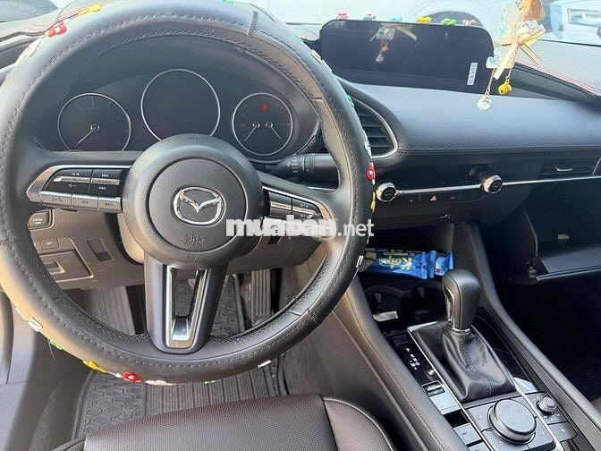 Mazda 3 Luxury 2026 Đen 400km