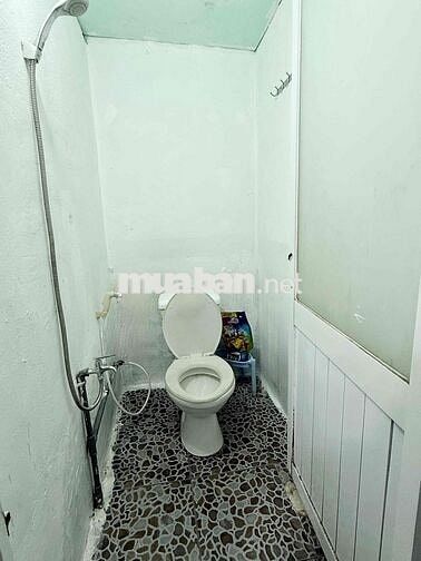 Cho thuê phòng gác cao gần ufm kcx
