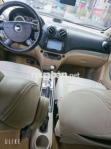 Isuzu Trooper Bạc 7 chỗ Tự động