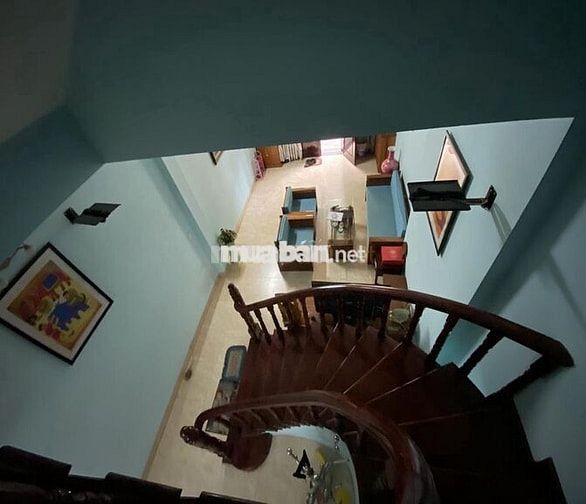 Nhà chính chủ ngõ 78 phố Duy Tân, Dt 52m2 x 4 tầng, ngõ ô tô, 18 triệu