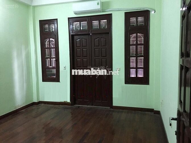 Nhà chính chủ ngõ 78 phố Duy Tân, Dt 52m2 x 4 tầng, ngõ ô tô, 18 triệu