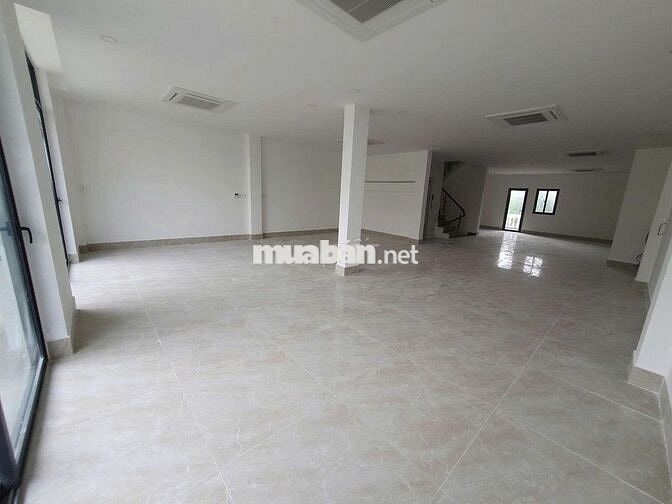 MẶT TIỀN NGUYỄN VĂN THỦ – NGANG 8M – CÓ HẦM – GIÁ 60 TRIỆU
